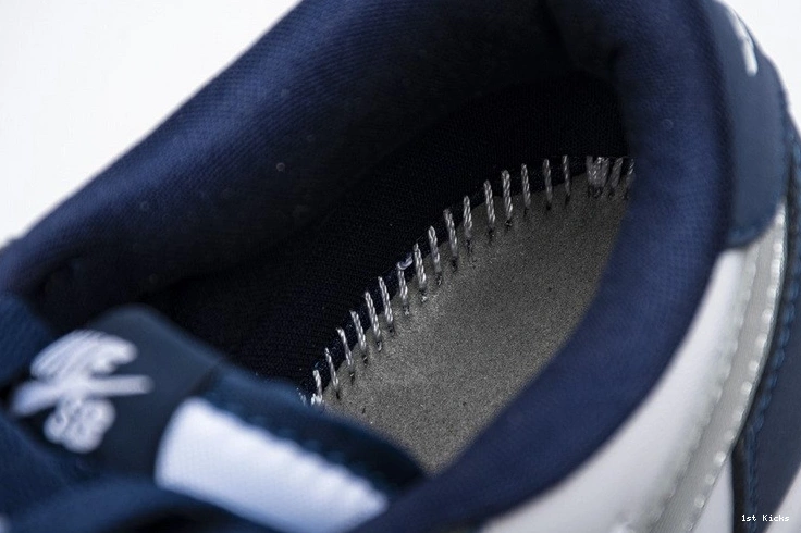 Navy Midnight Low CJ7891-400 SB 1 Jordan  1031